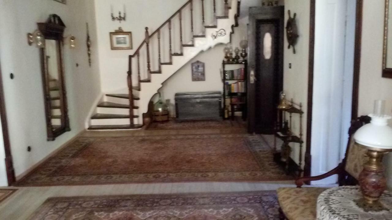 Къща за гости Ретро - 19.век Балчик Екстериор снимка